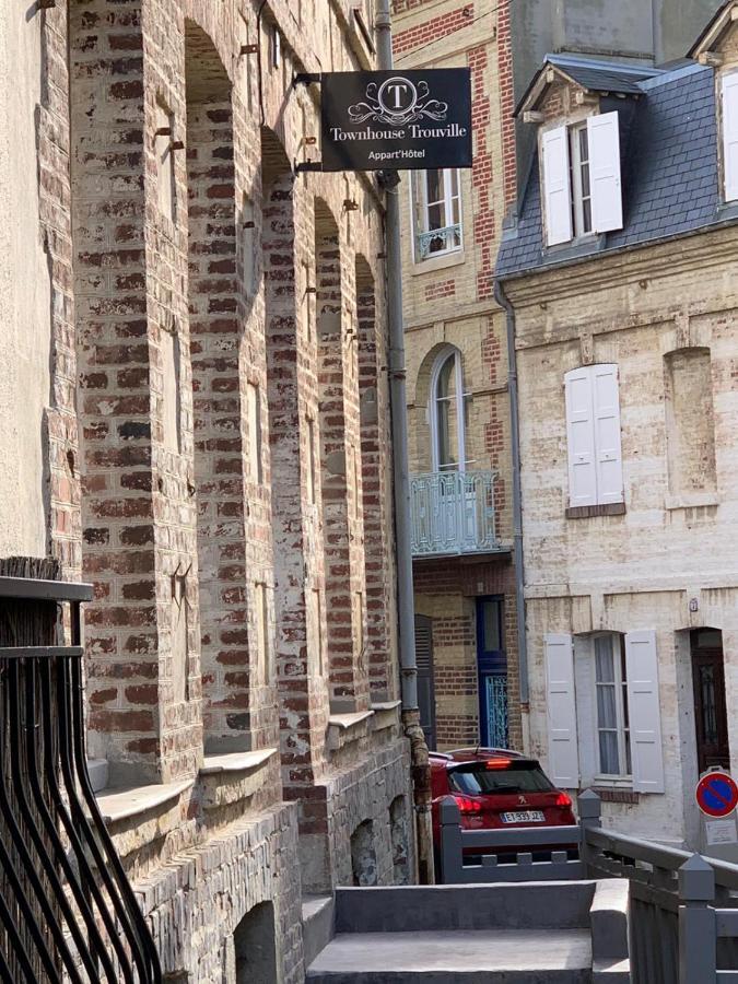 Townhouse Trouville - Appart'Hotel & Studios Exterior photo