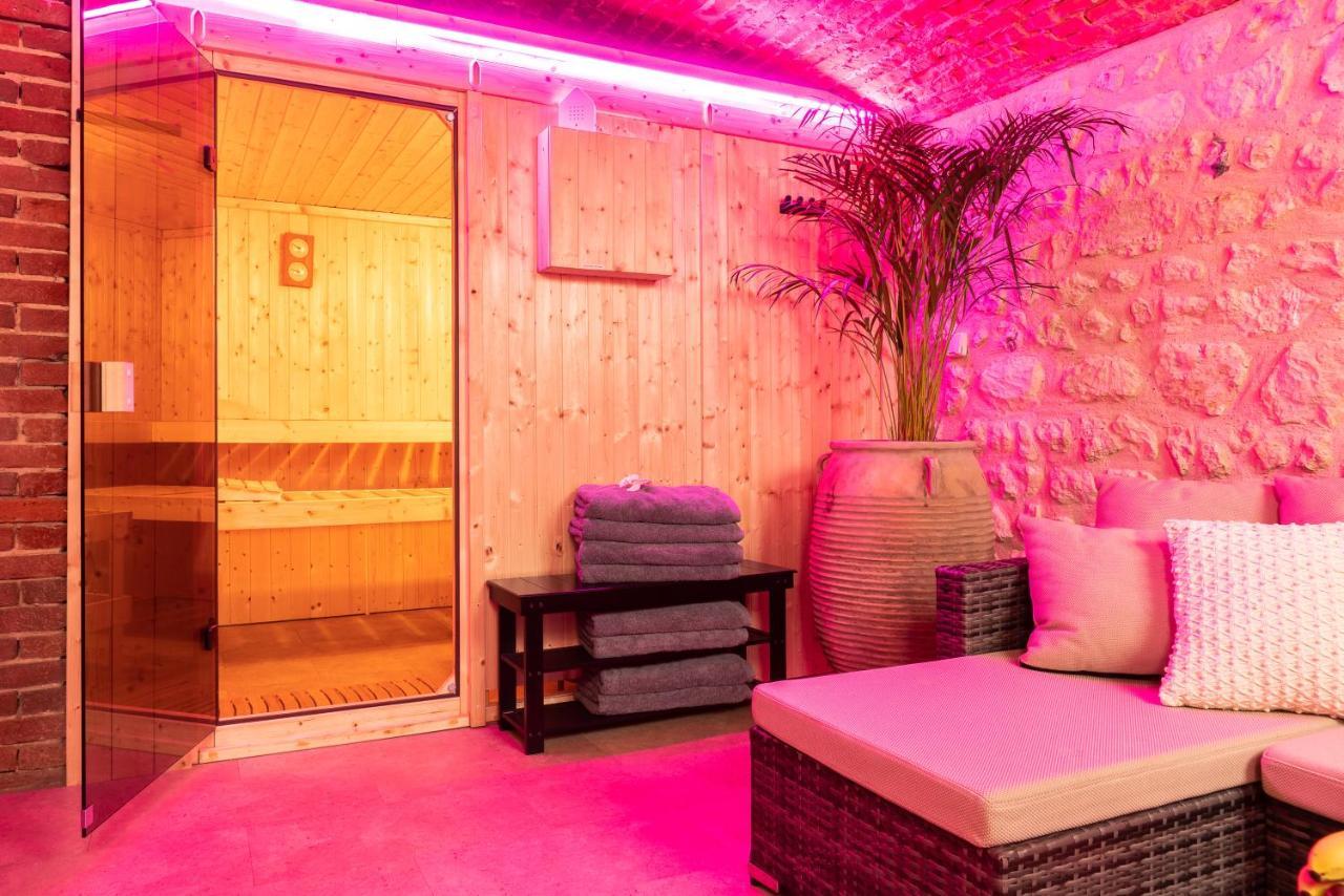 Townhouse Trouville - Appart'Hotel & Studios Exterior photo